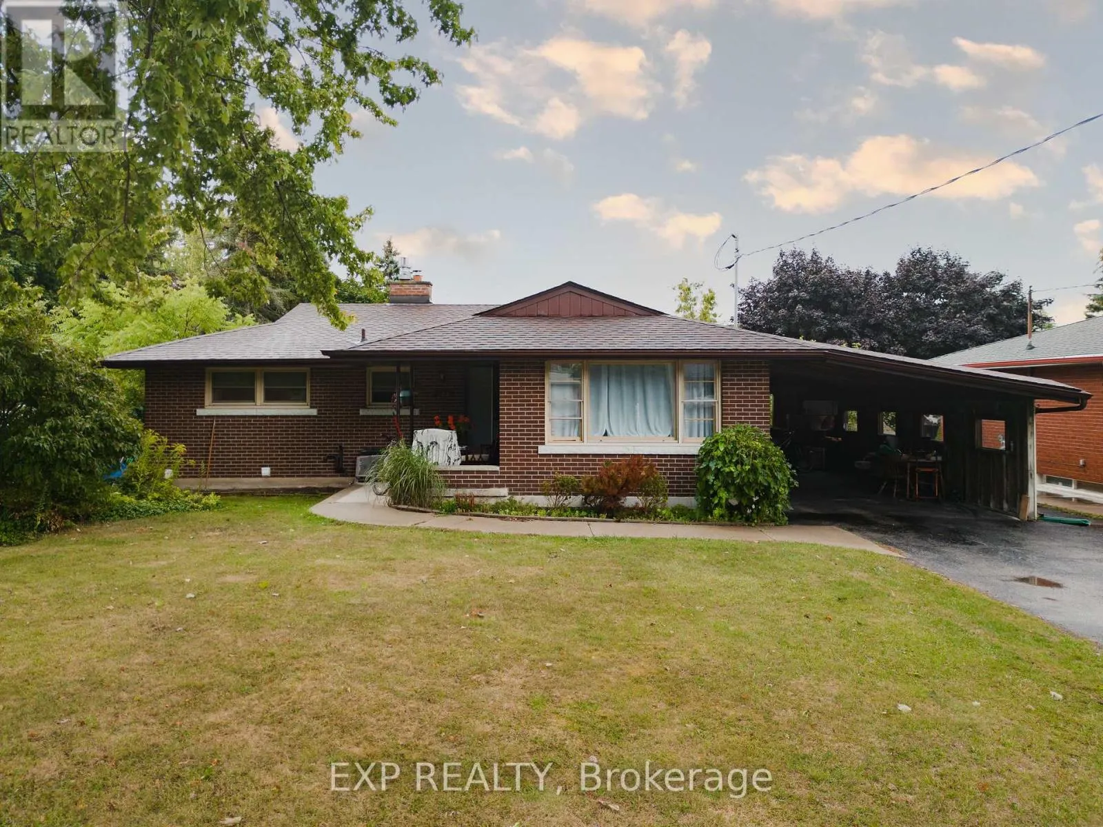 189 GATEWOOD ROAD