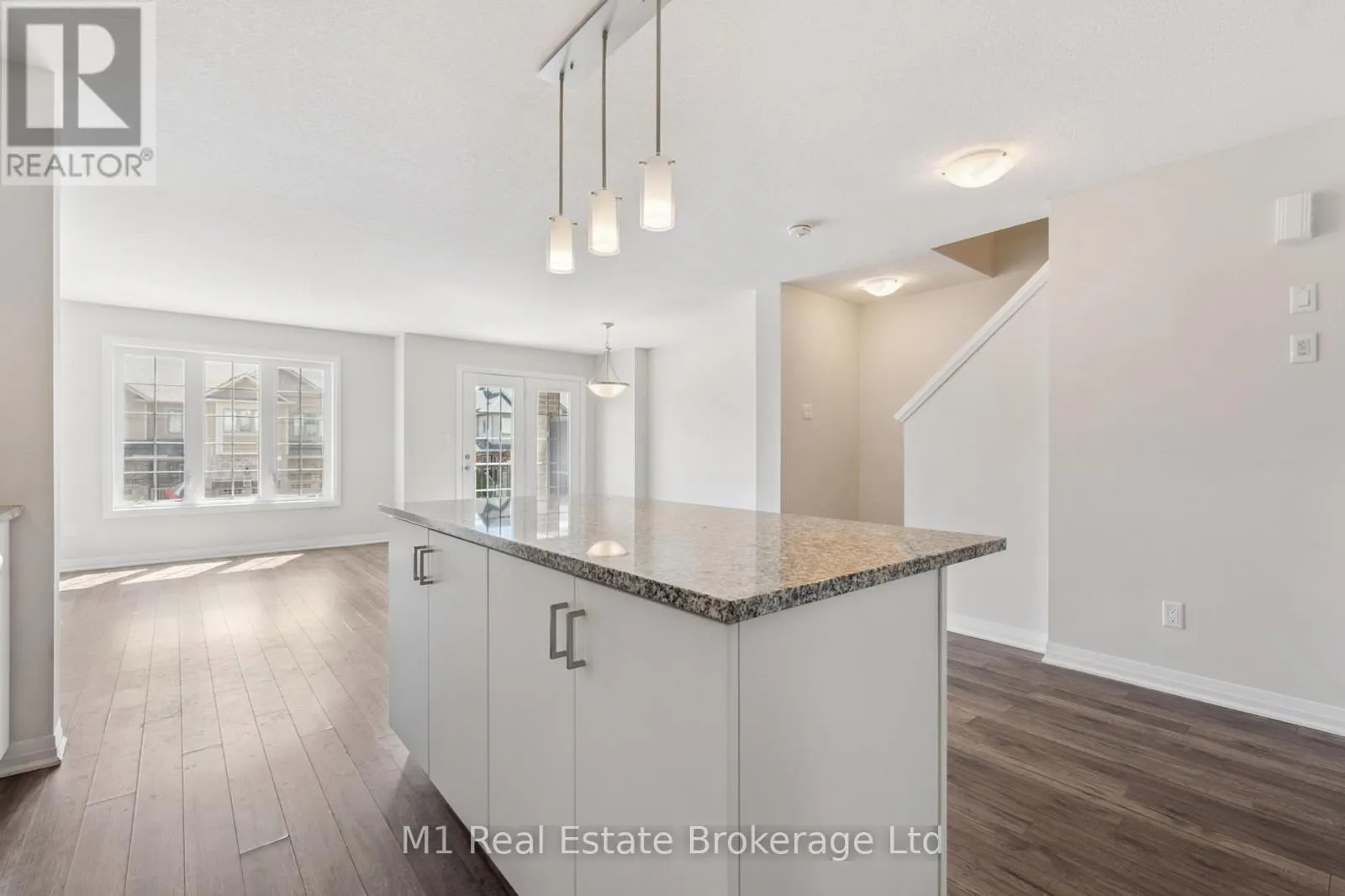 13 MEADOWRIDGE STREET