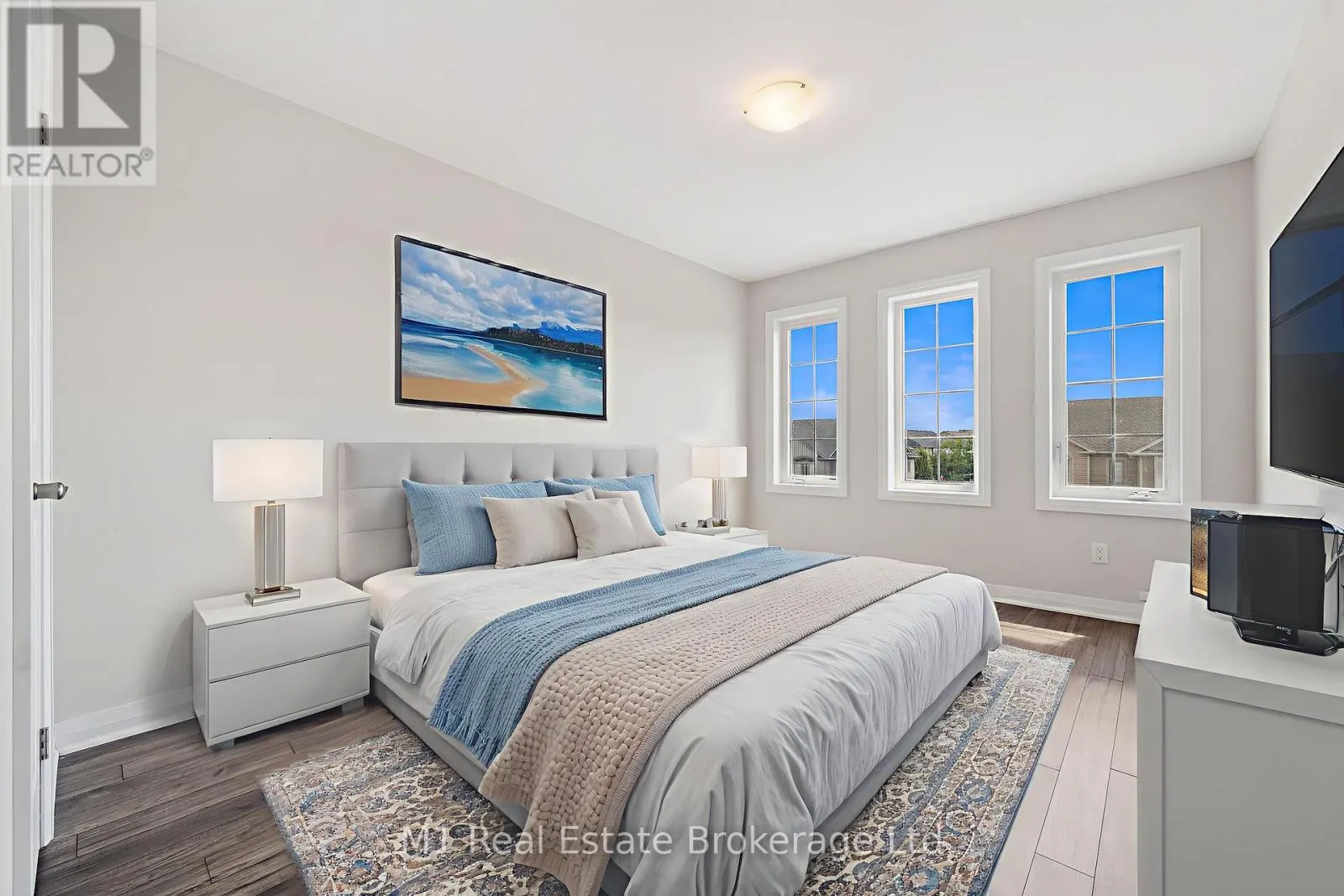 13 MEADOWRIDGE STREET