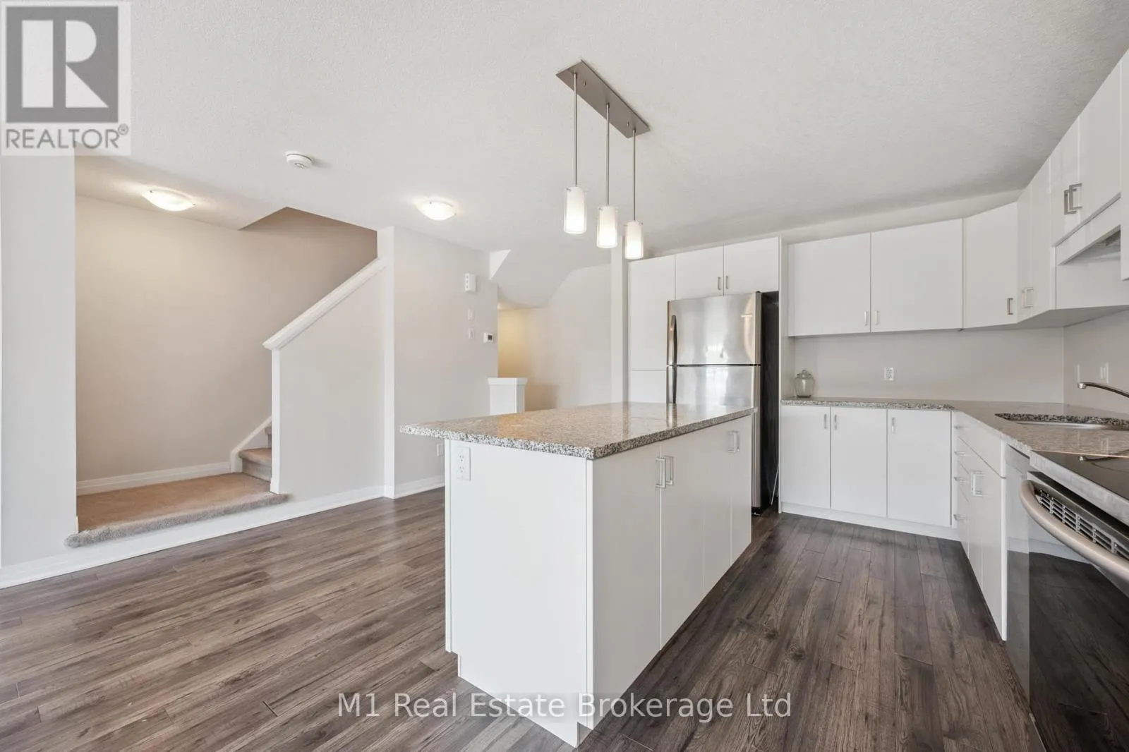 13 MEADOWRIDGE STREET
