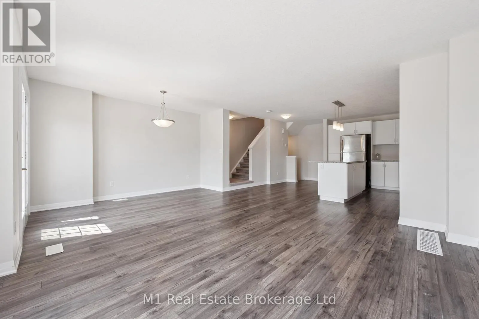13 MEADOWRIDGE STREET