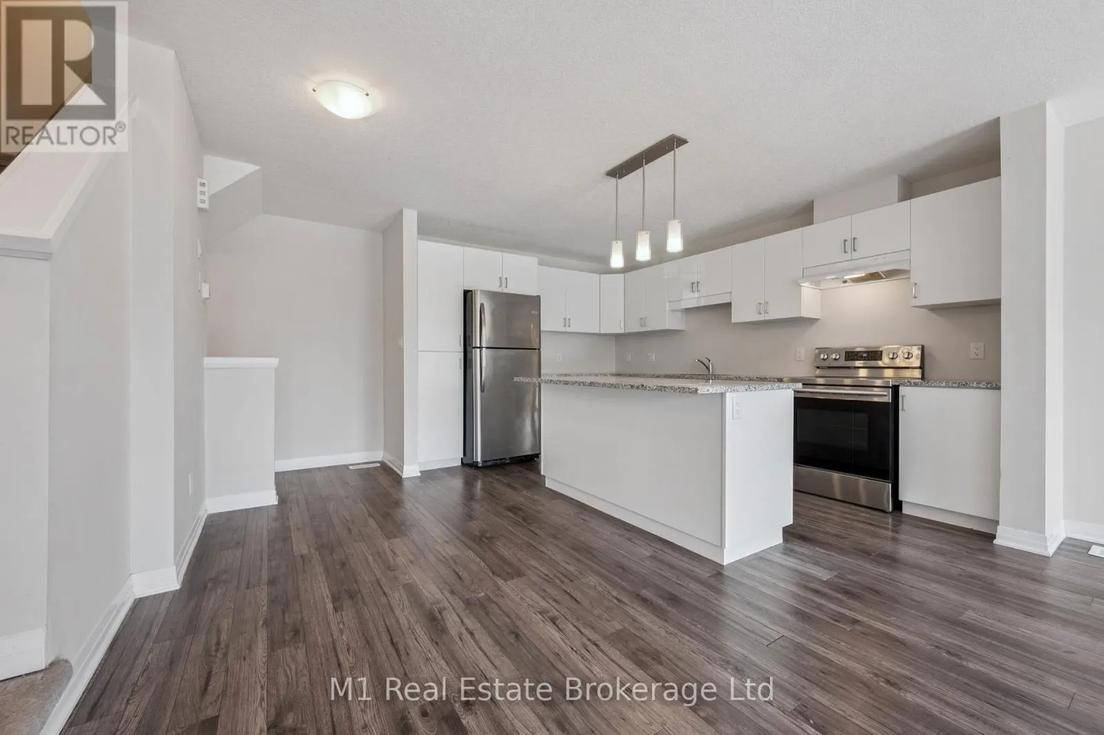 13 MEADOWRIDGE STREET