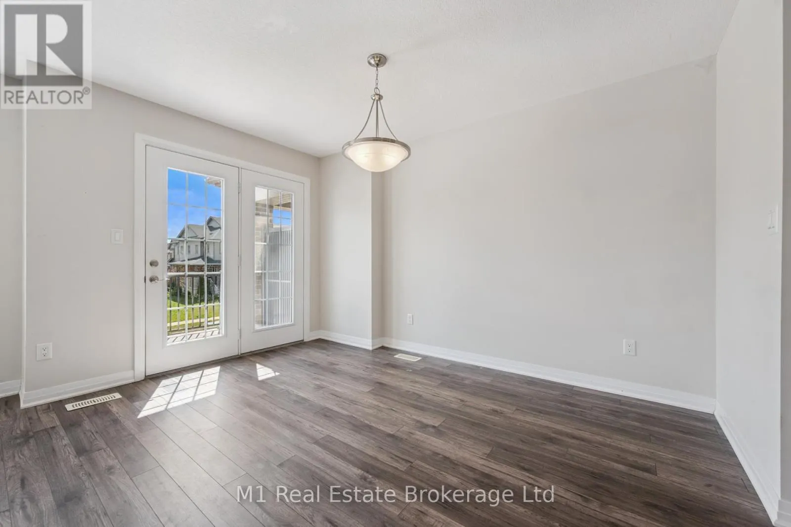 13 MEADOWRIDGE STREET