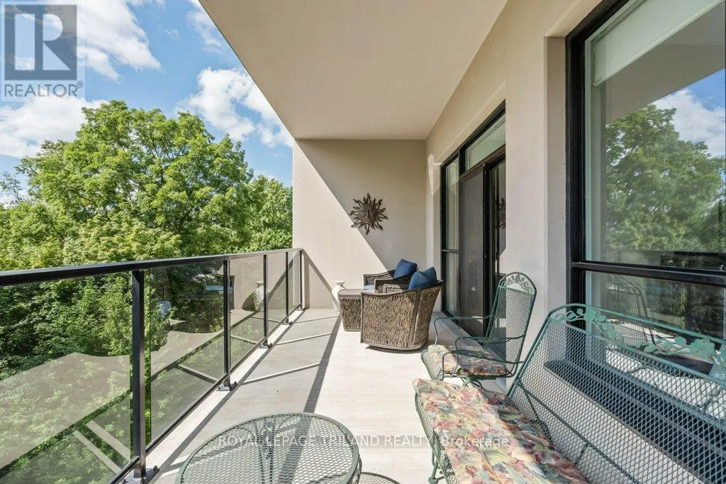 504 - 1200 COMMISSIONERS ROAD W, #504