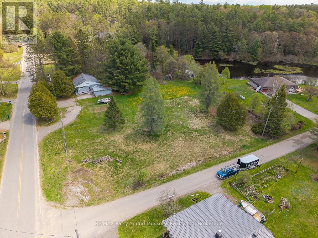 63 PINERIDGE DRIVE