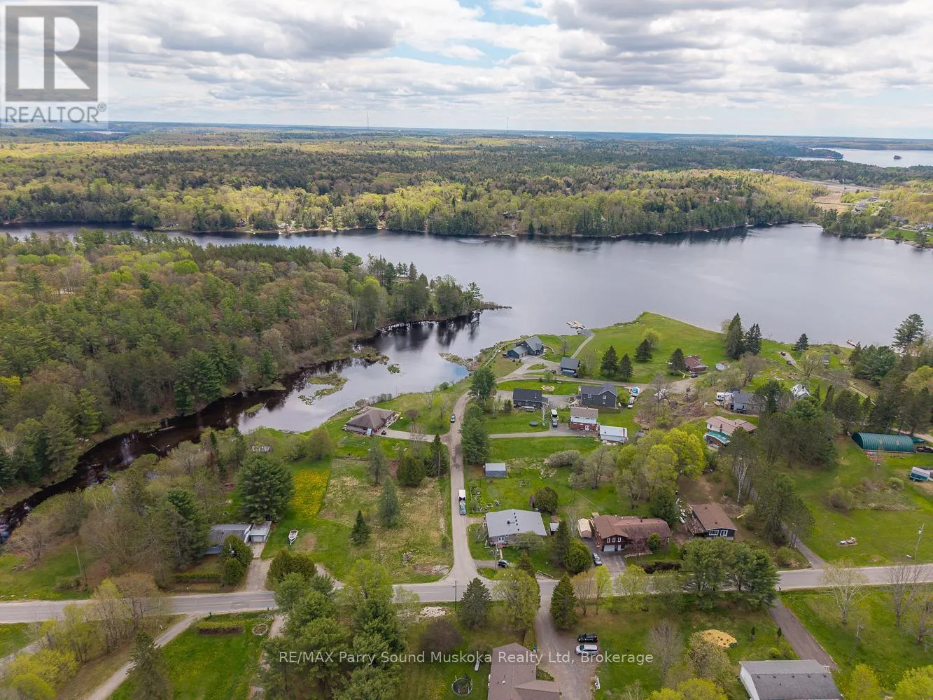 63 PINERIDGE DRIVE
