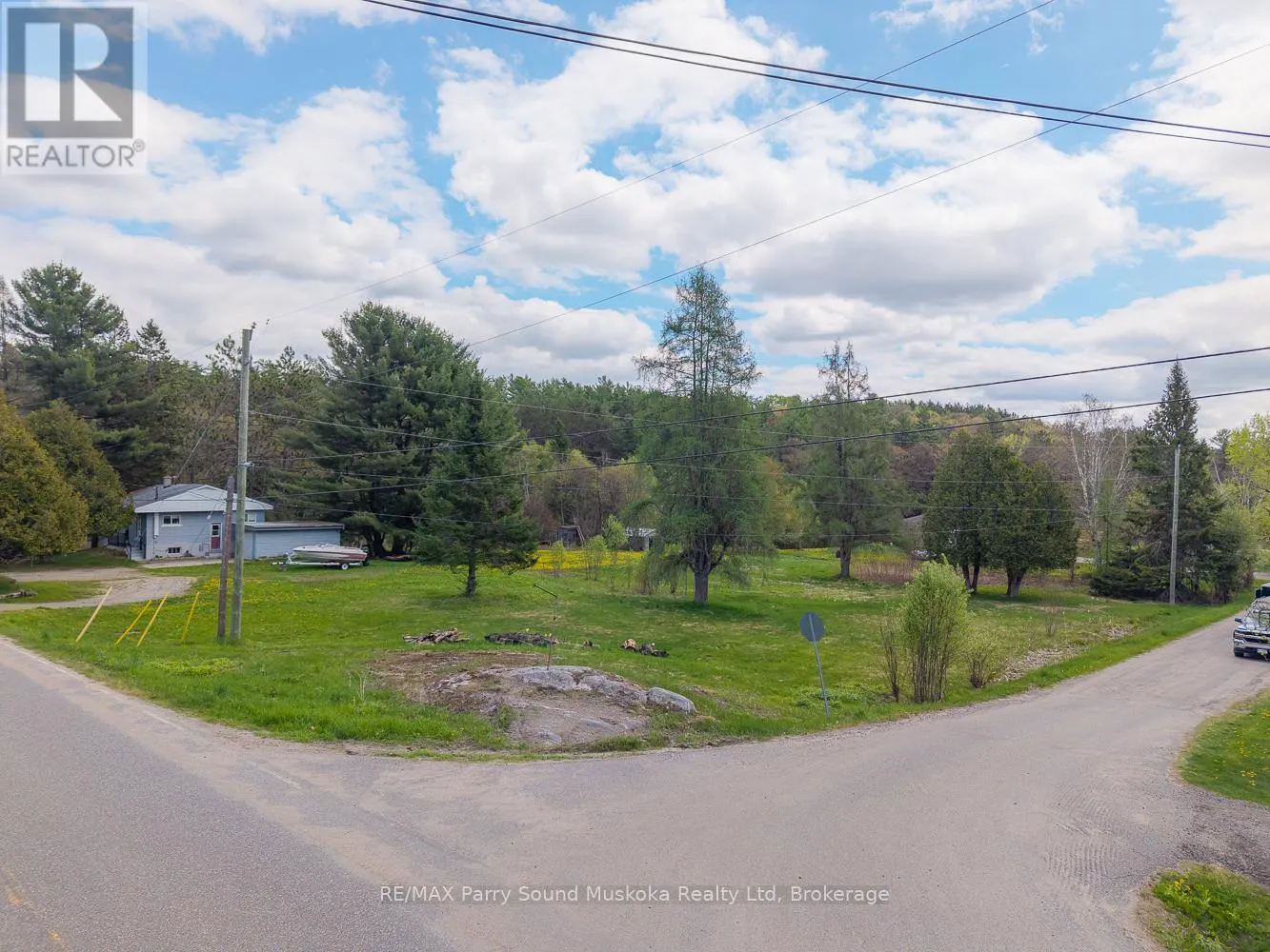 63 PINERIDGE DRIVE