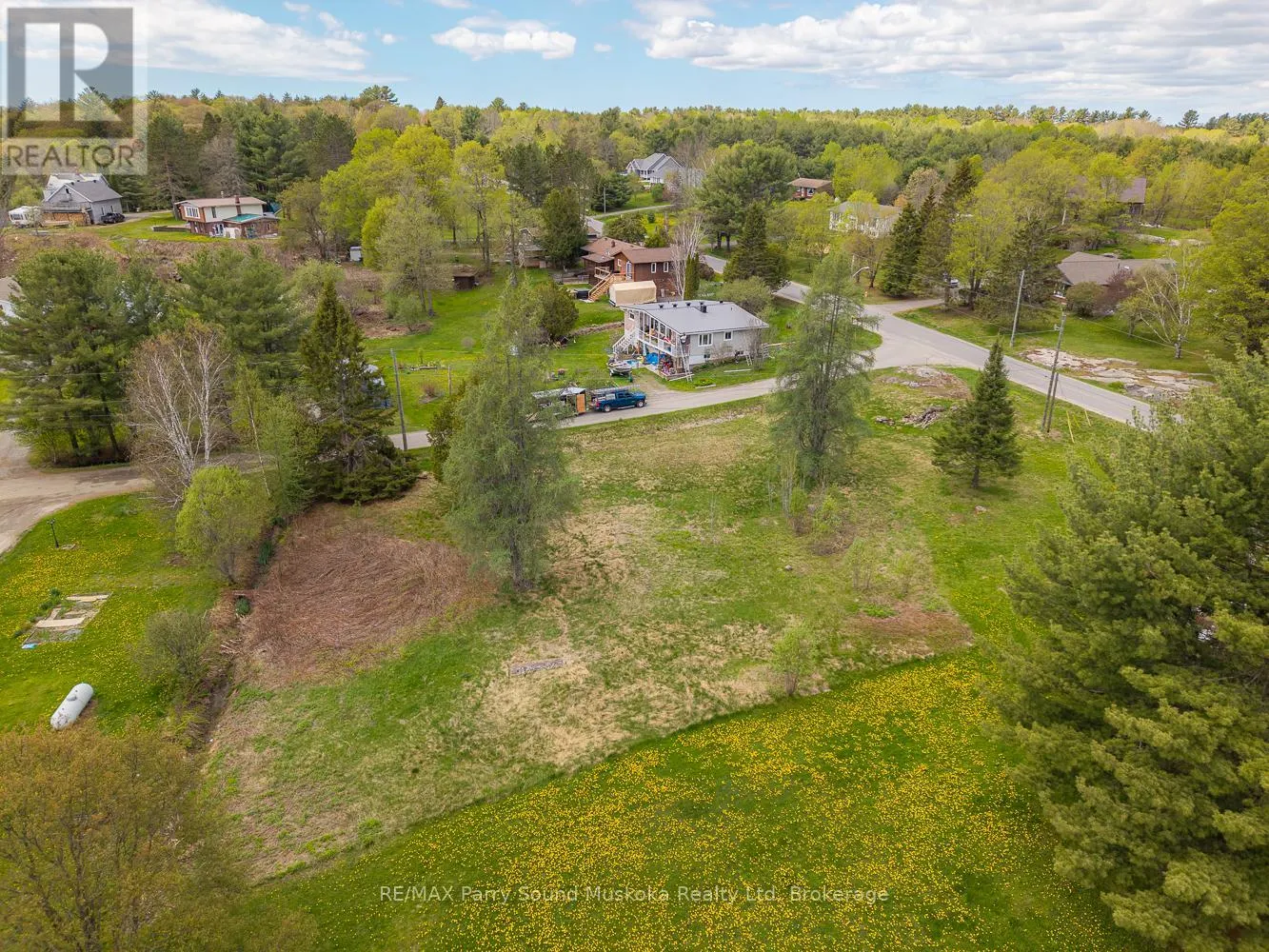 63 PINERIDGE DRIVE