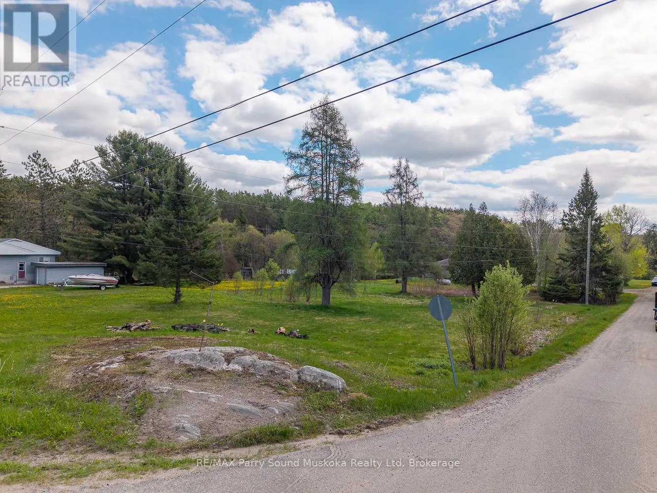 63 PINERIDGE DRIVE