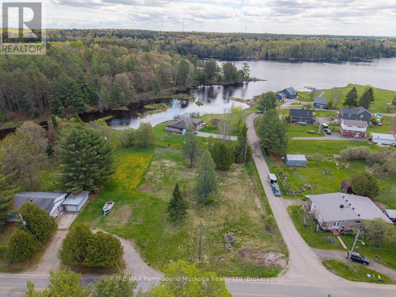 63 PINERIDGE DRIVE