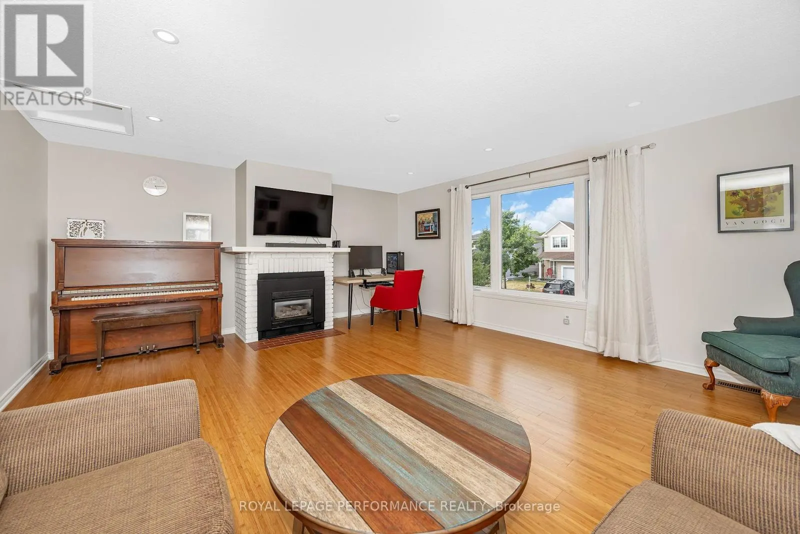 8 HYANNIS AVENUE
