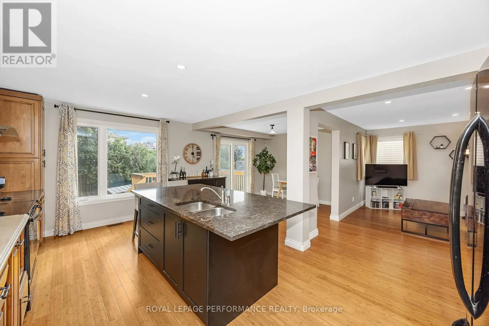 8 HYANNIS AVENUE
