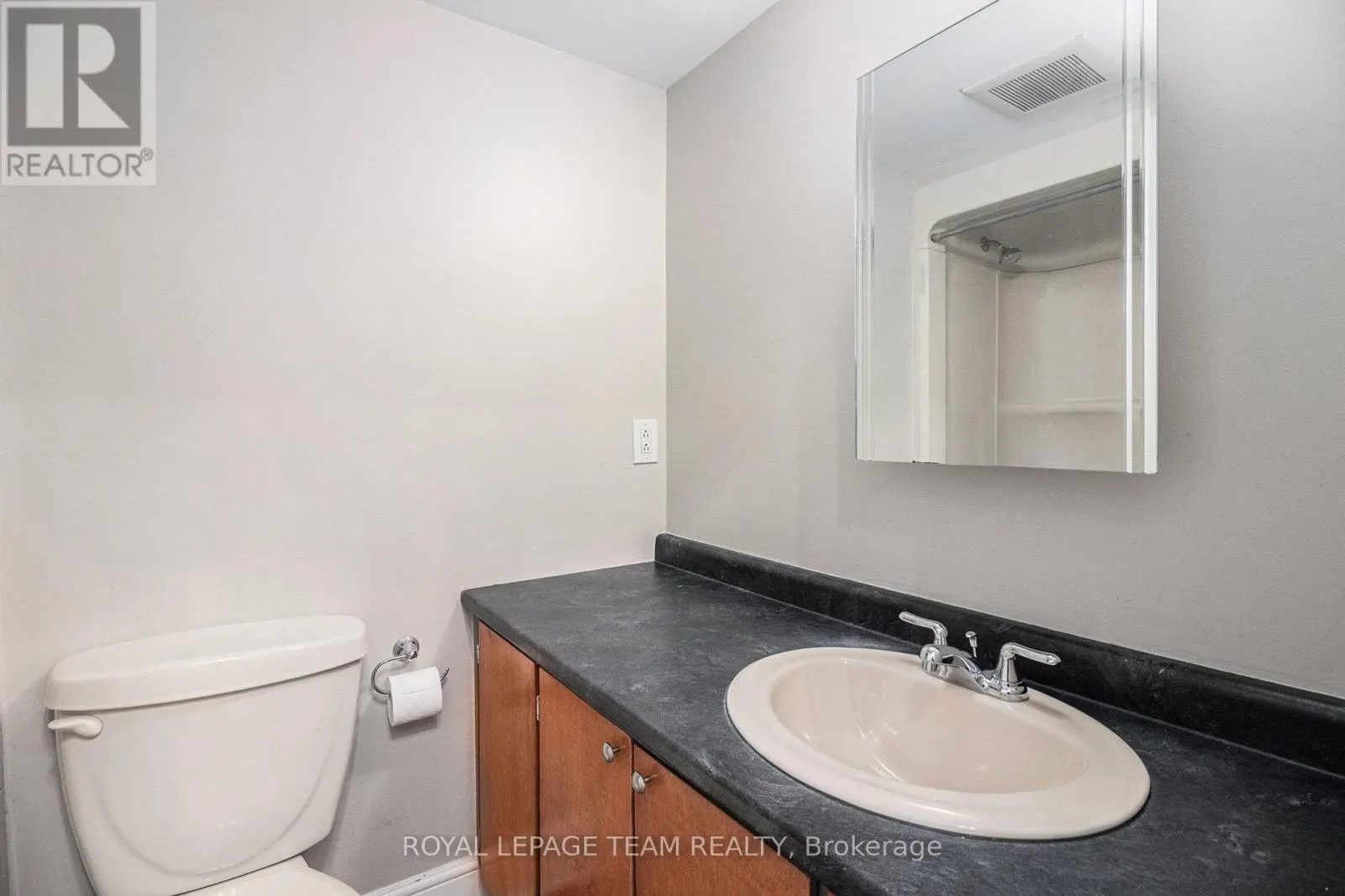 402 - 141 SOMERSET STREET W