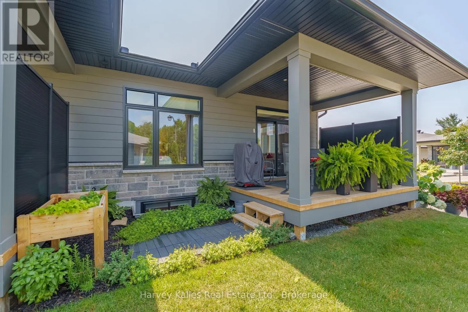 5 BLUE BIRCH LANE