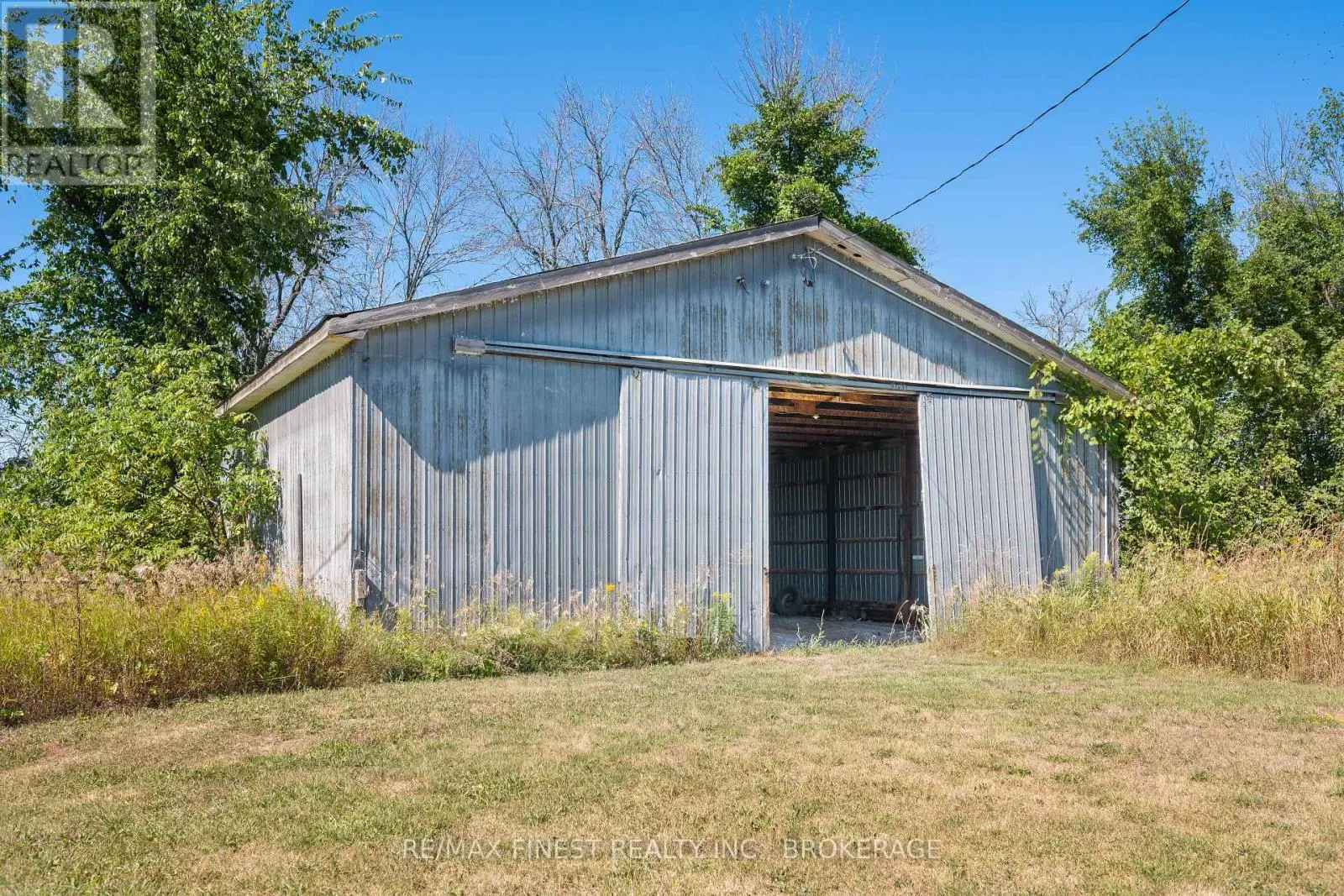 2405 MCINTYRE ROAD