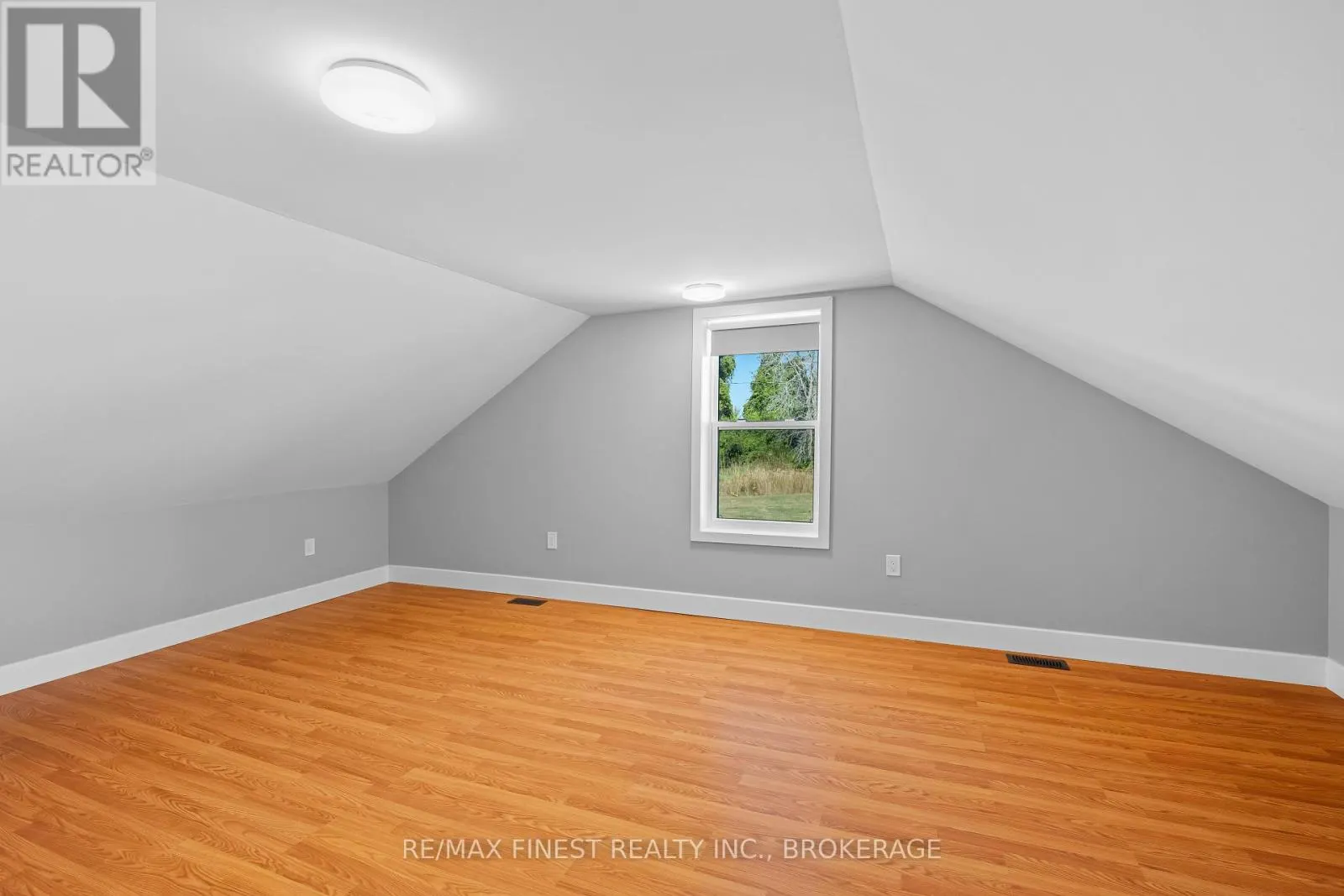2405 MCINTYRE ROAD