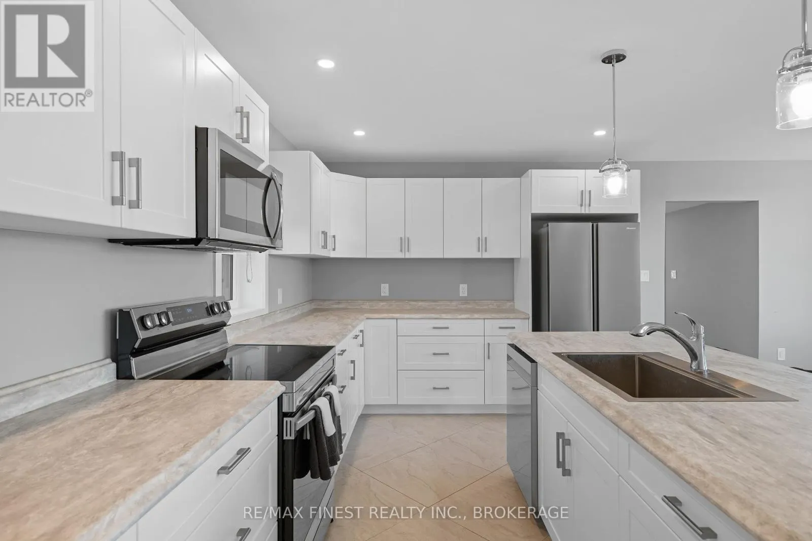 2405 MCINTYRE ROAD