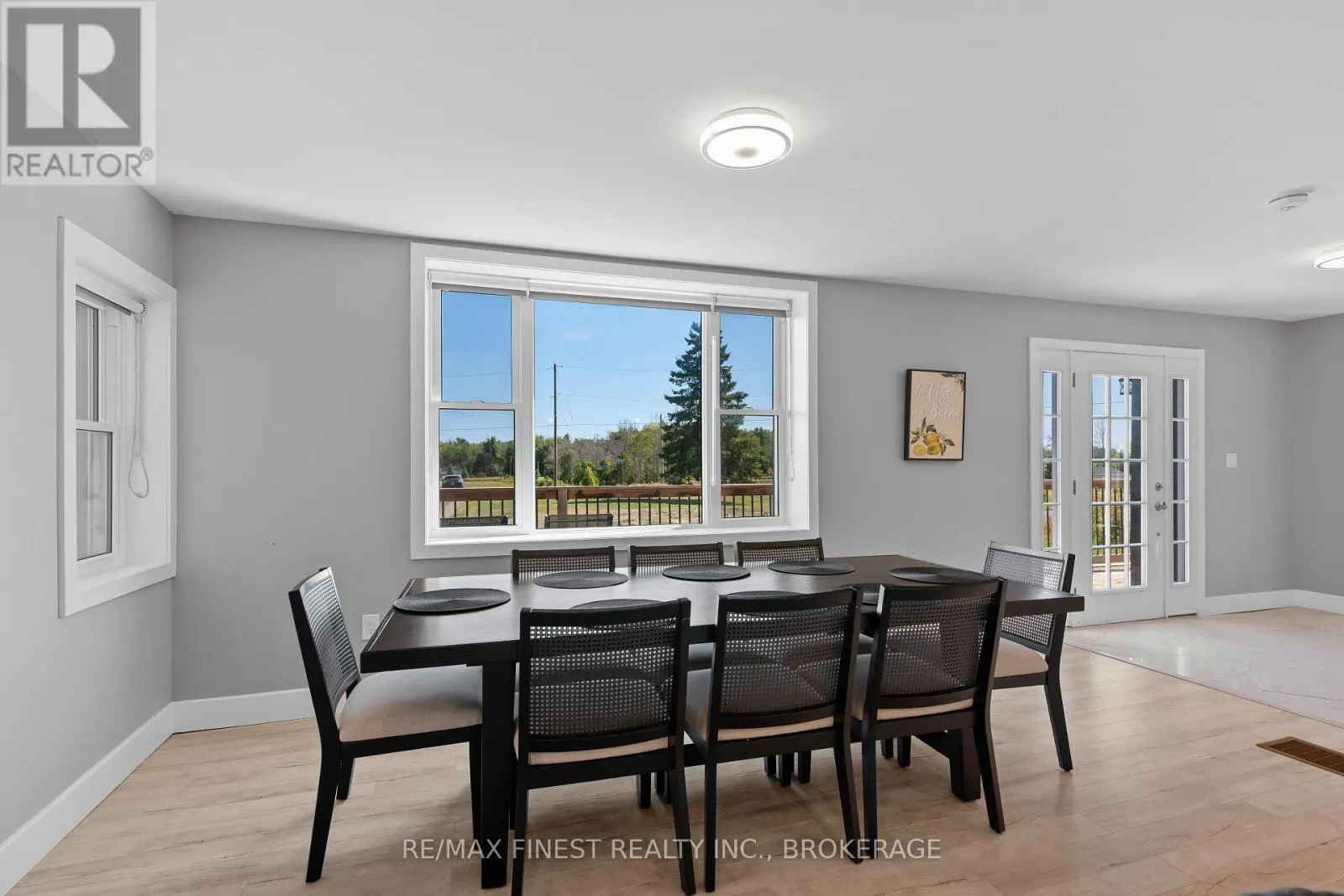 2405 MCINTYRE ROAD