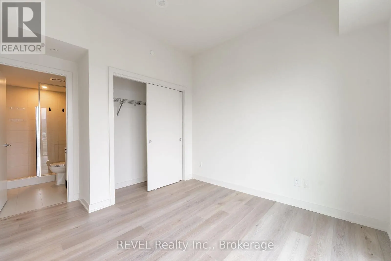 402 - 385 WINSTON ROAD, #402