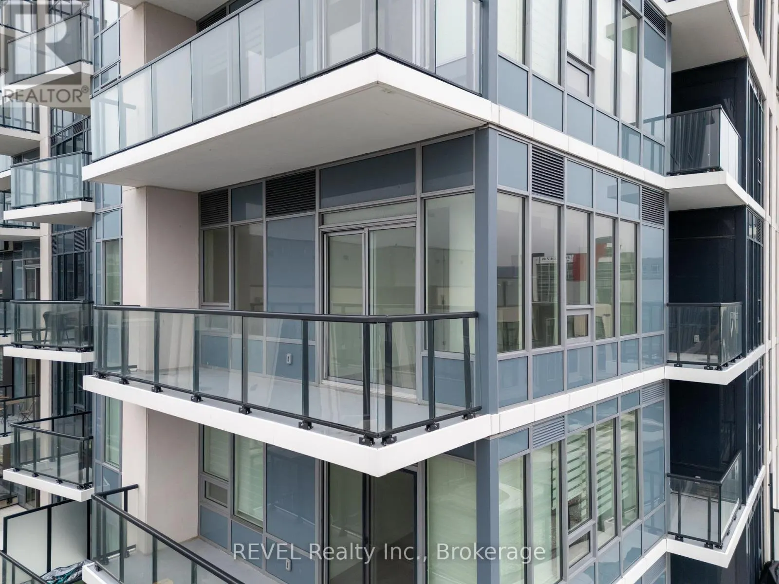 402 - 385 WINSTON ROAD, #402