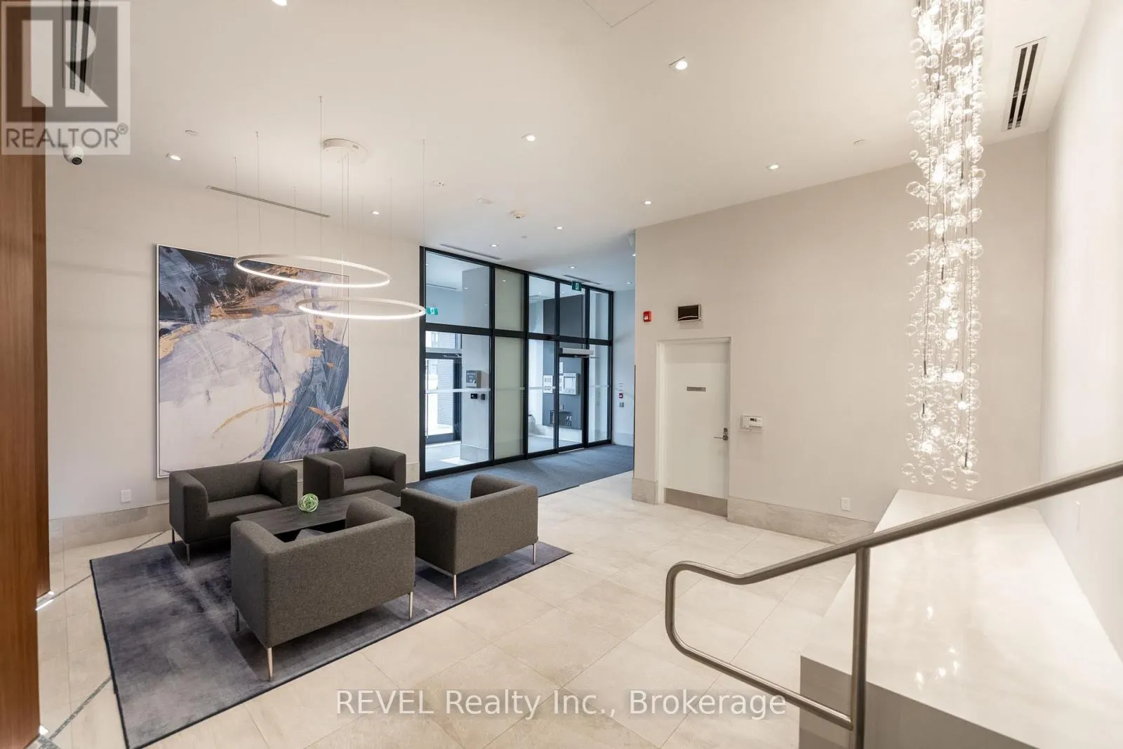 402 - 385 WINSTON ROAD, #402