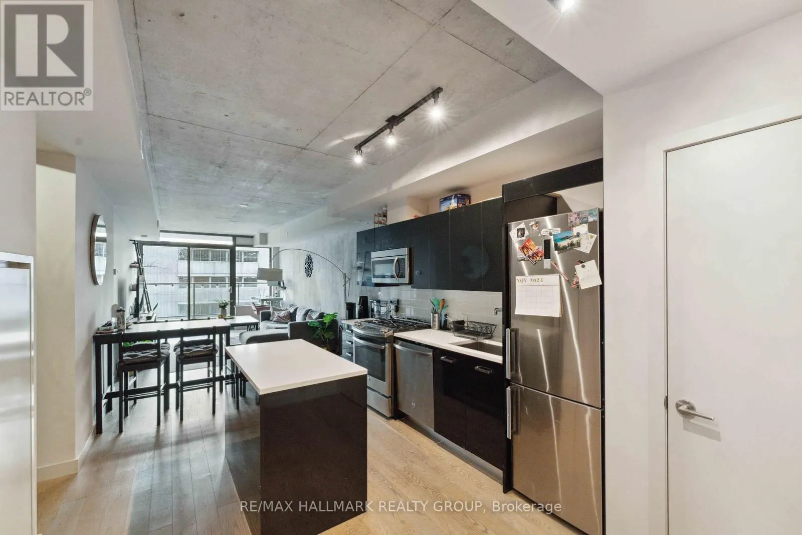 312 - 224 LYON STREET N