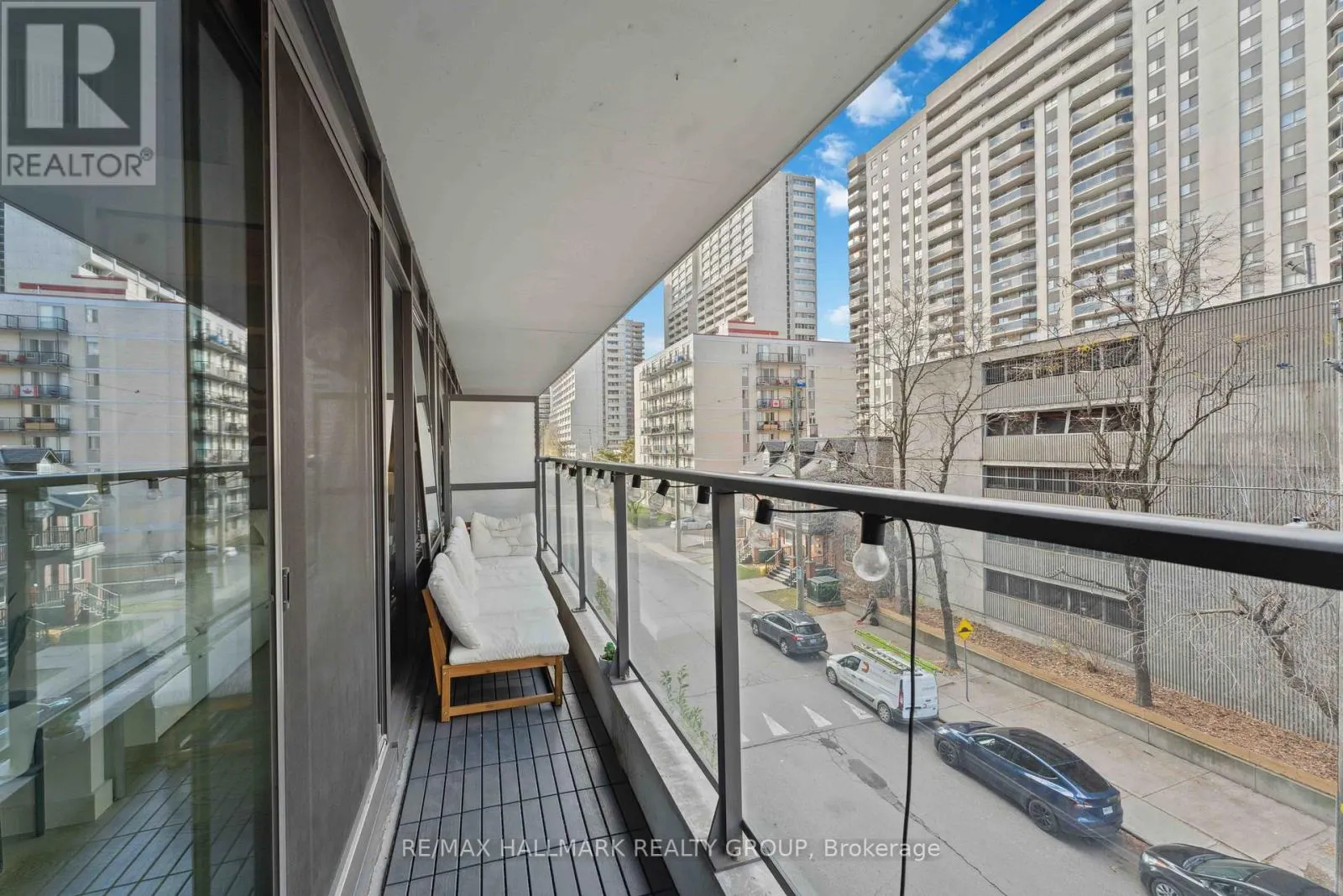 312 - 224 LYON STREET N