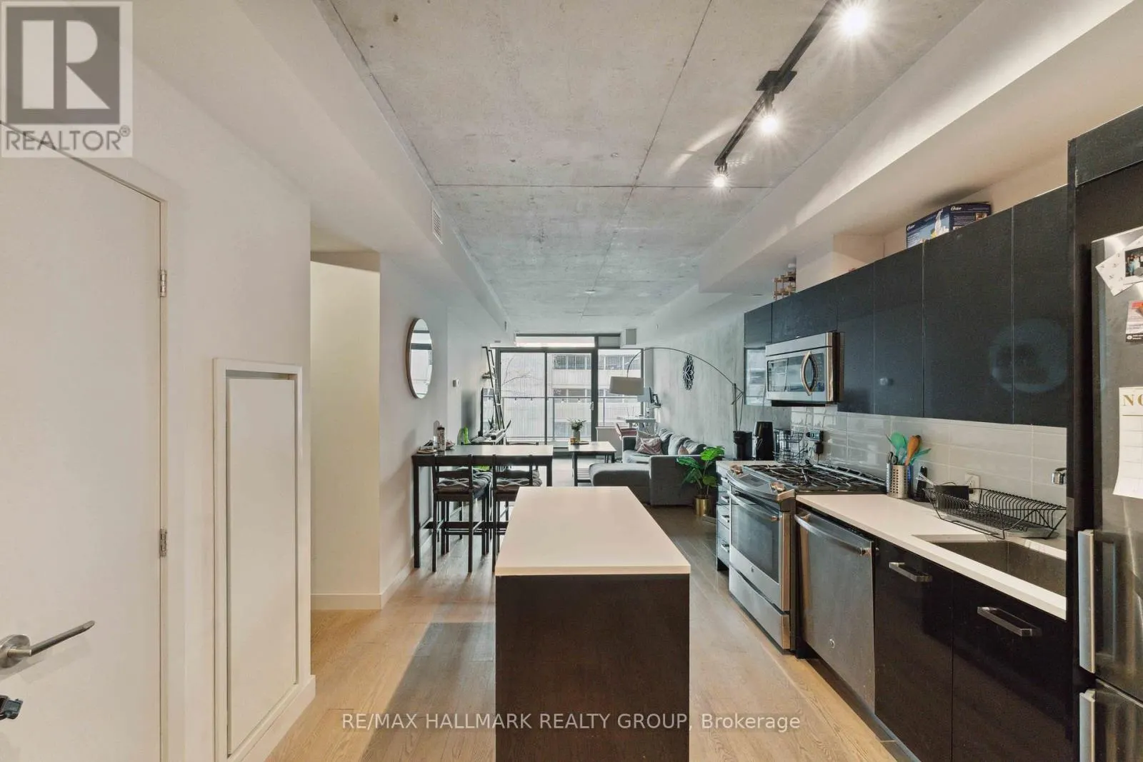 312 - 224 LYON STREET N