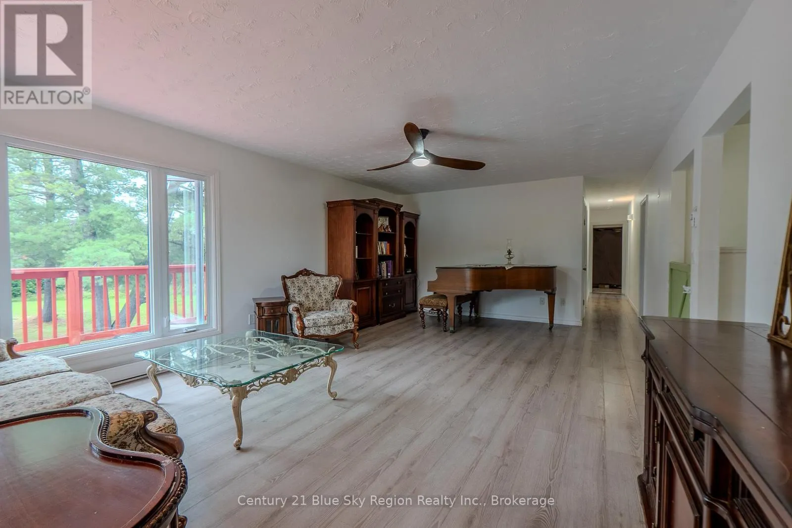 525 MAPLE ROAD