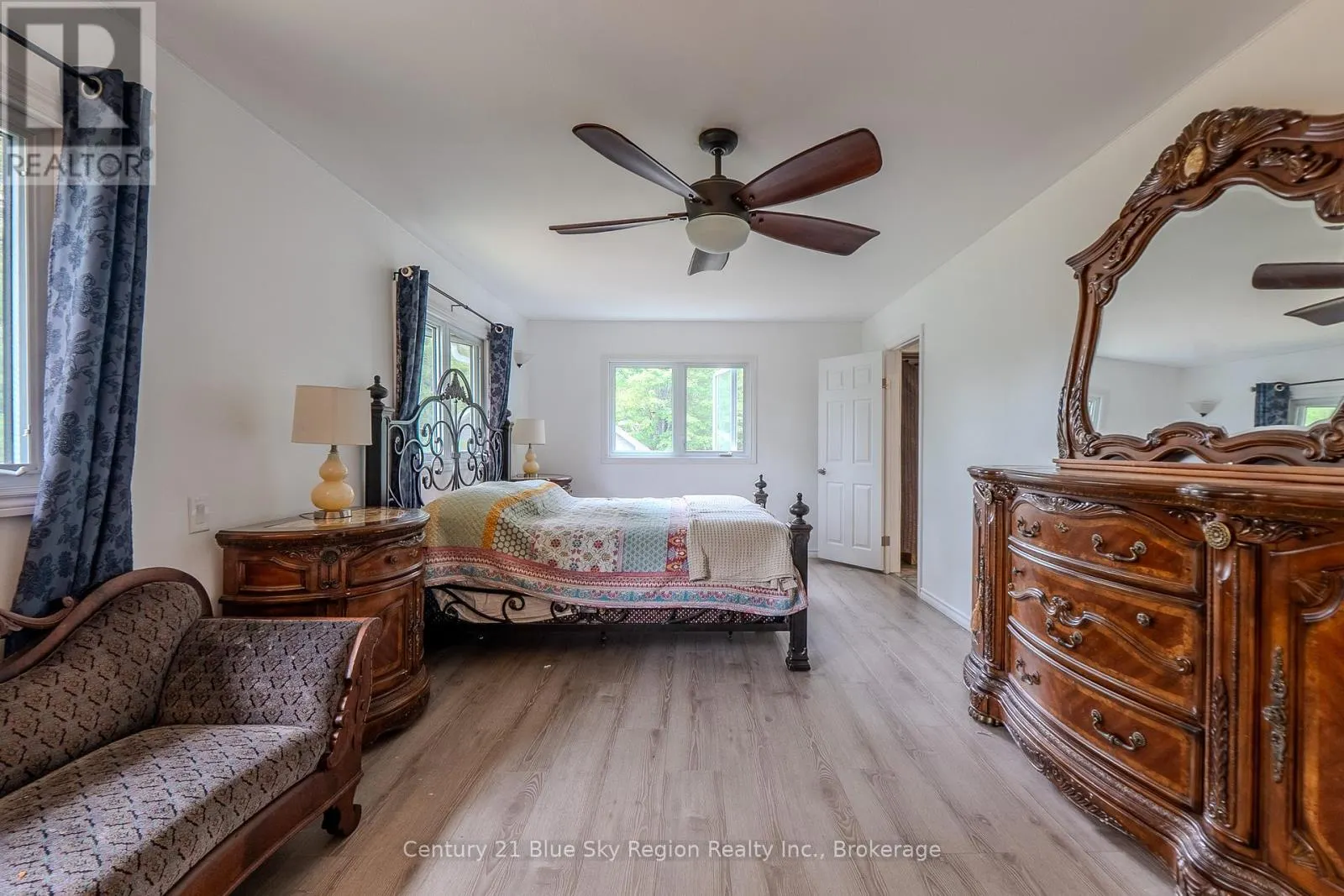 525 MAPLE ROAD