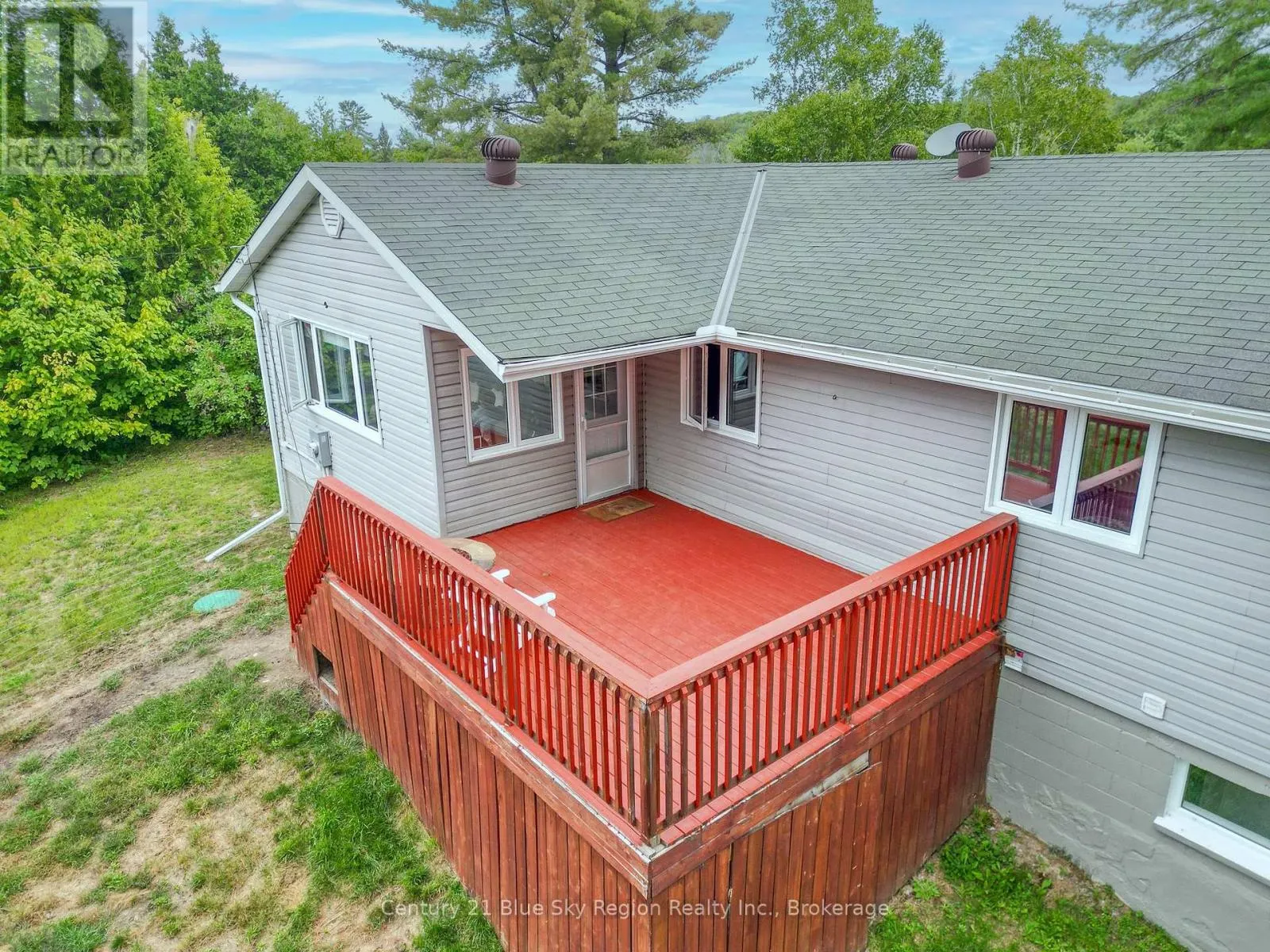 525 MAPLE ROAD