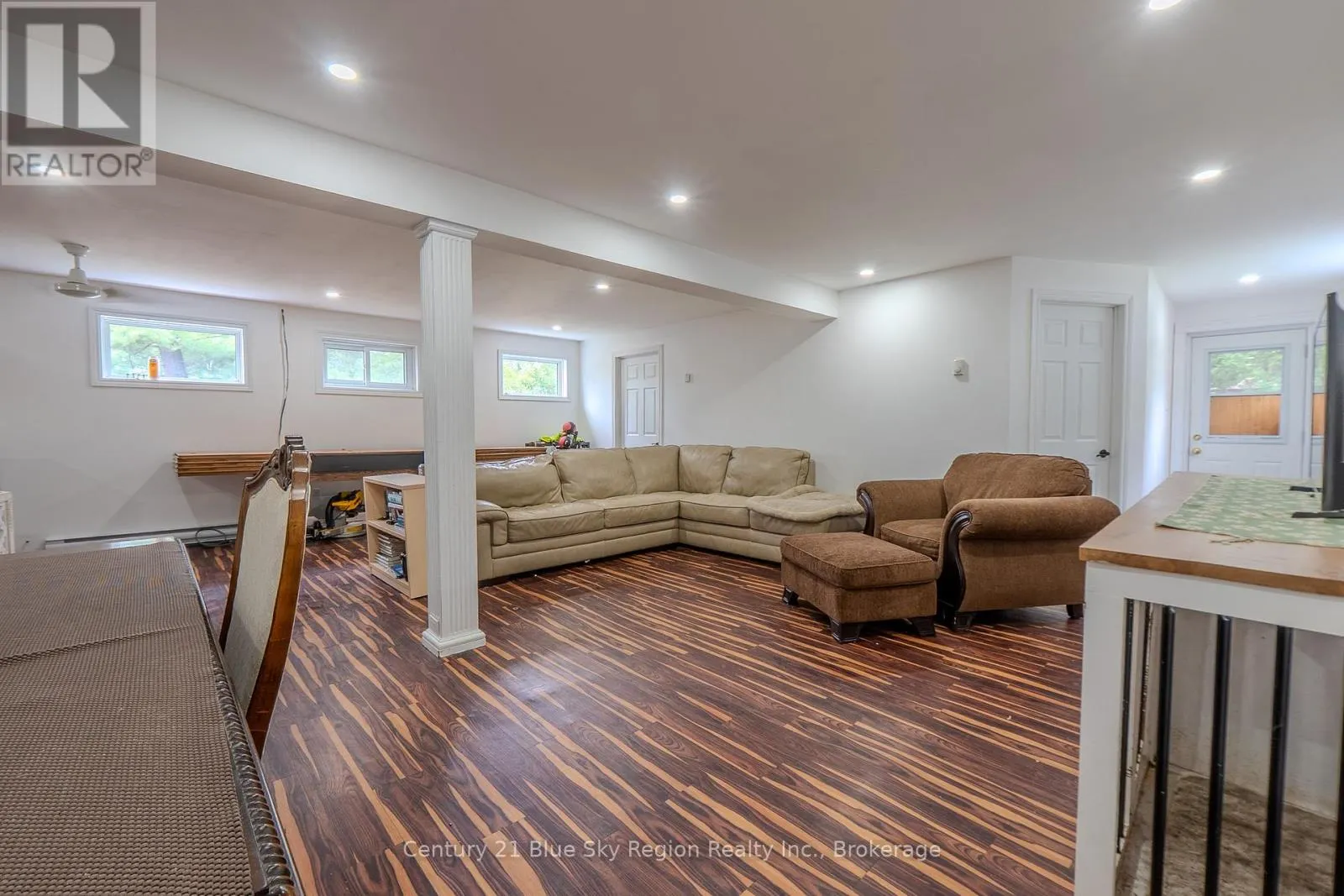 525 MAPLE ROAD