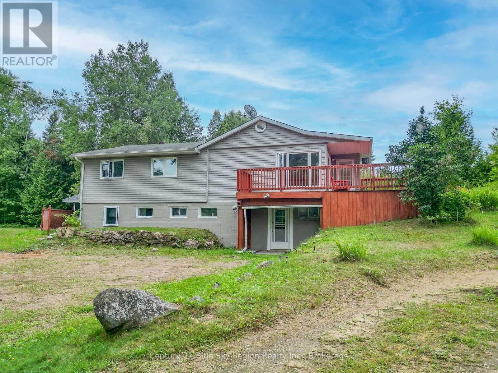 525 MAPLE ROAD