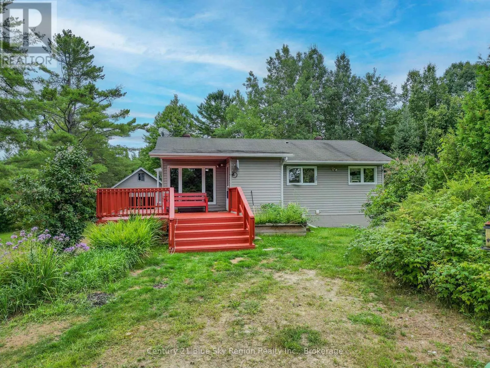 525 MAPLE ROAD