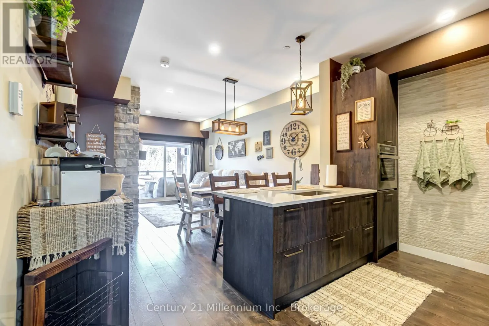 106 - 16 BECKWITH LANE, #106