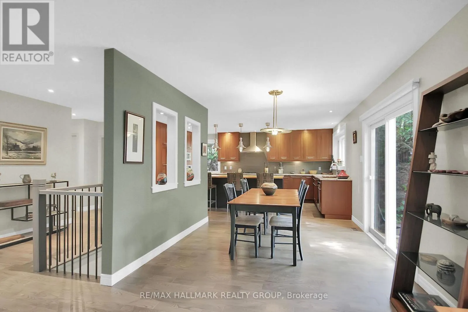 40 FOOTHILLS DRIVE