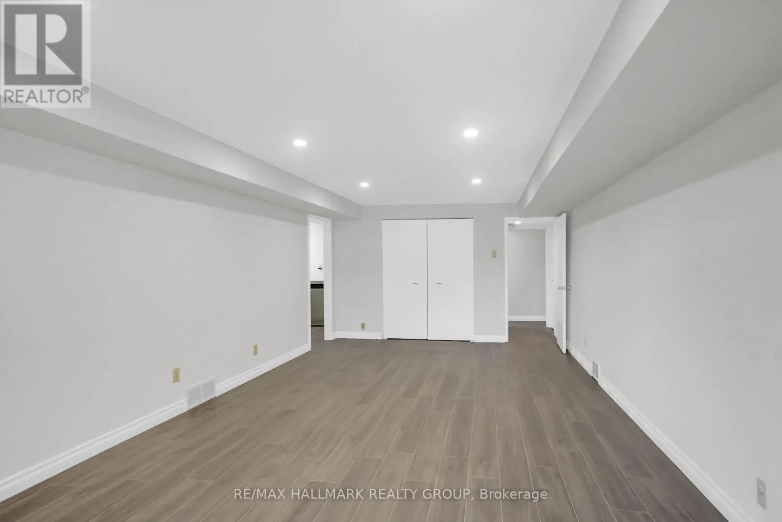 40 FOOTHILLS DRIVE