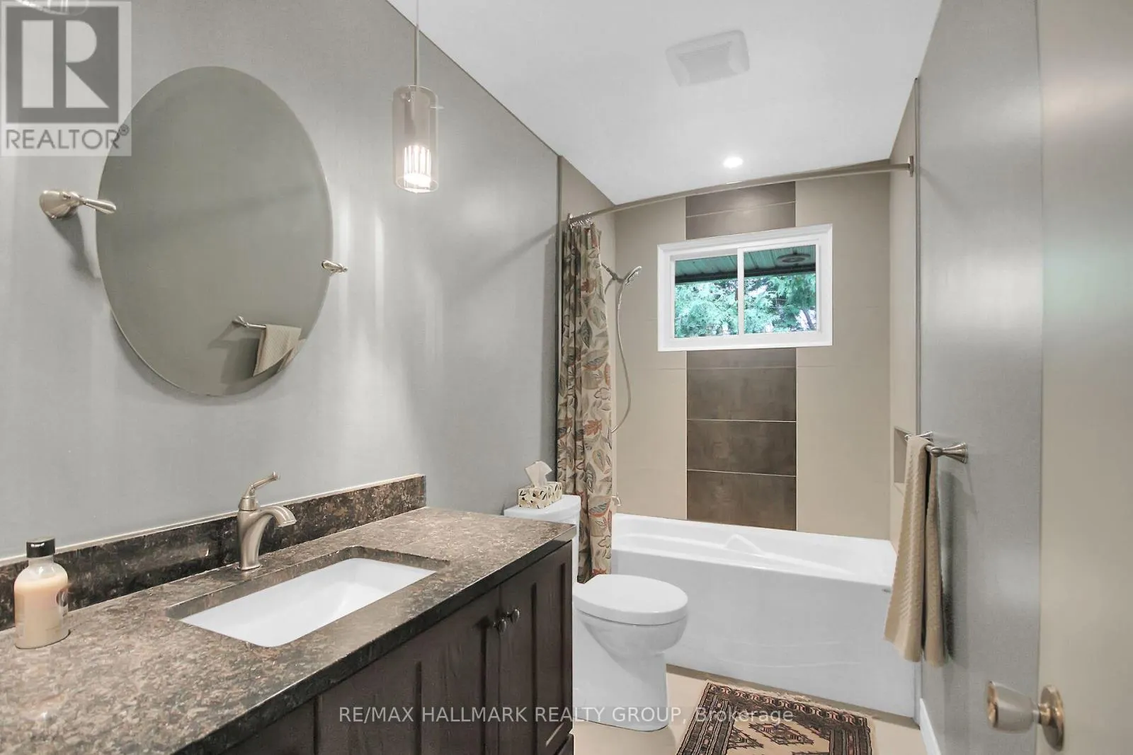 40 FOOTHILLS DRIVE