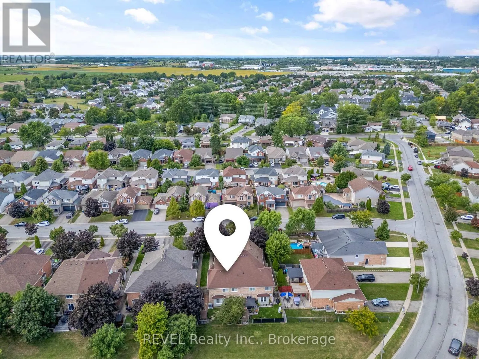 A - 20 BROWN DRIVE, #A