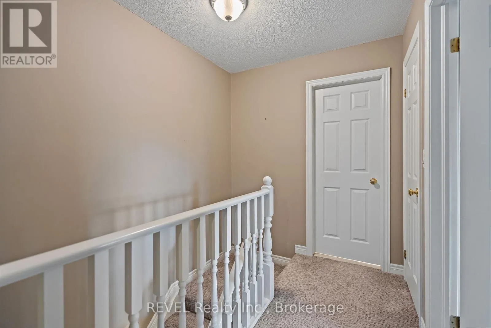 A - 20 BROWN DRIVE, #A