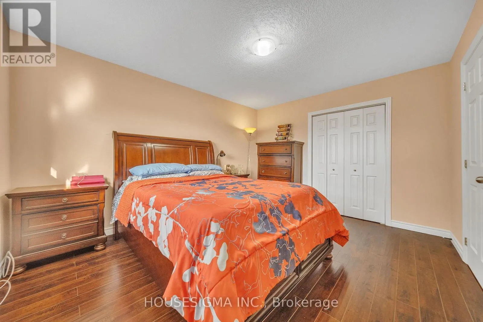 16 - 50 WESTMOUNT ROAD W
