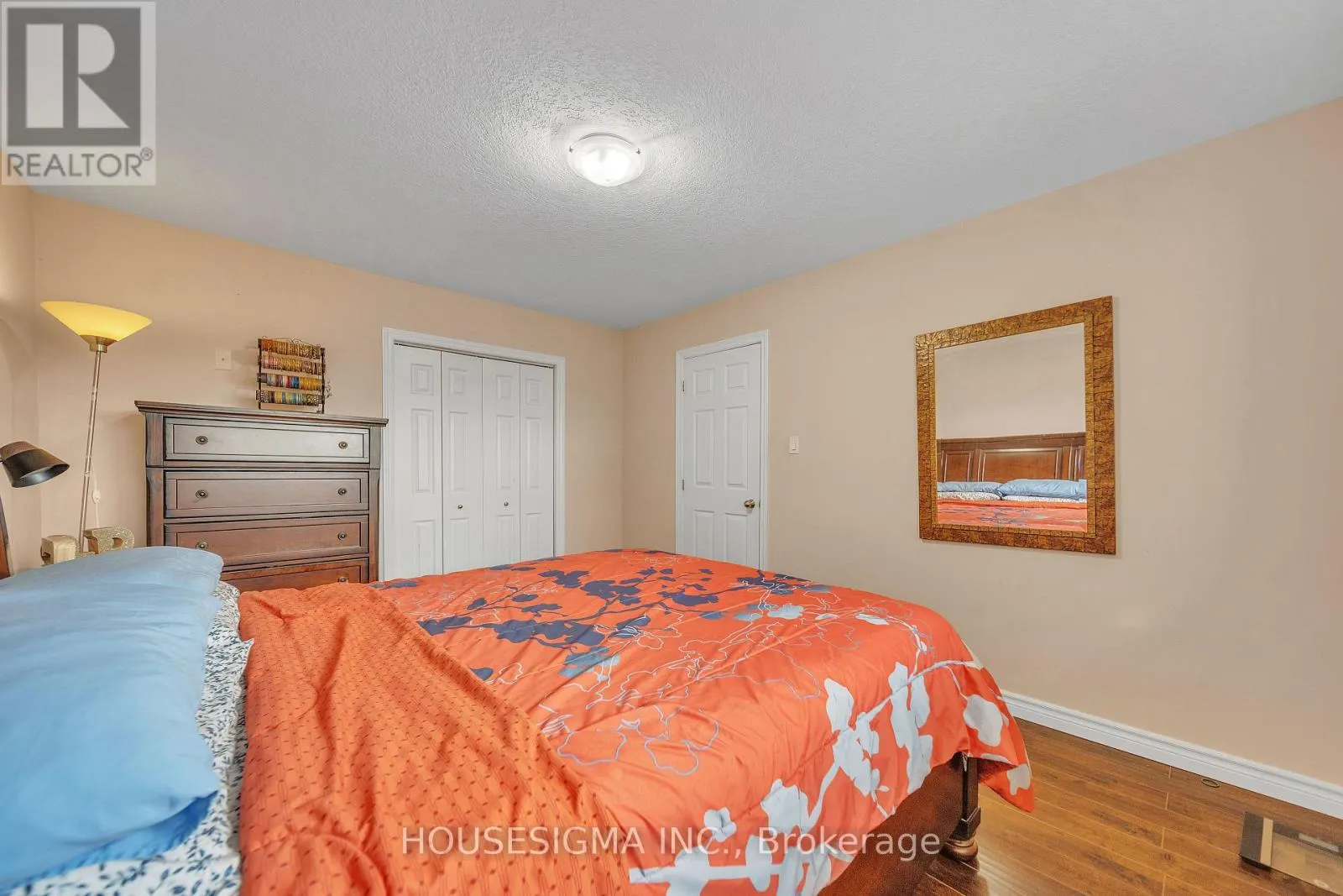 16 - 50 WESTMOUNT ROAD W