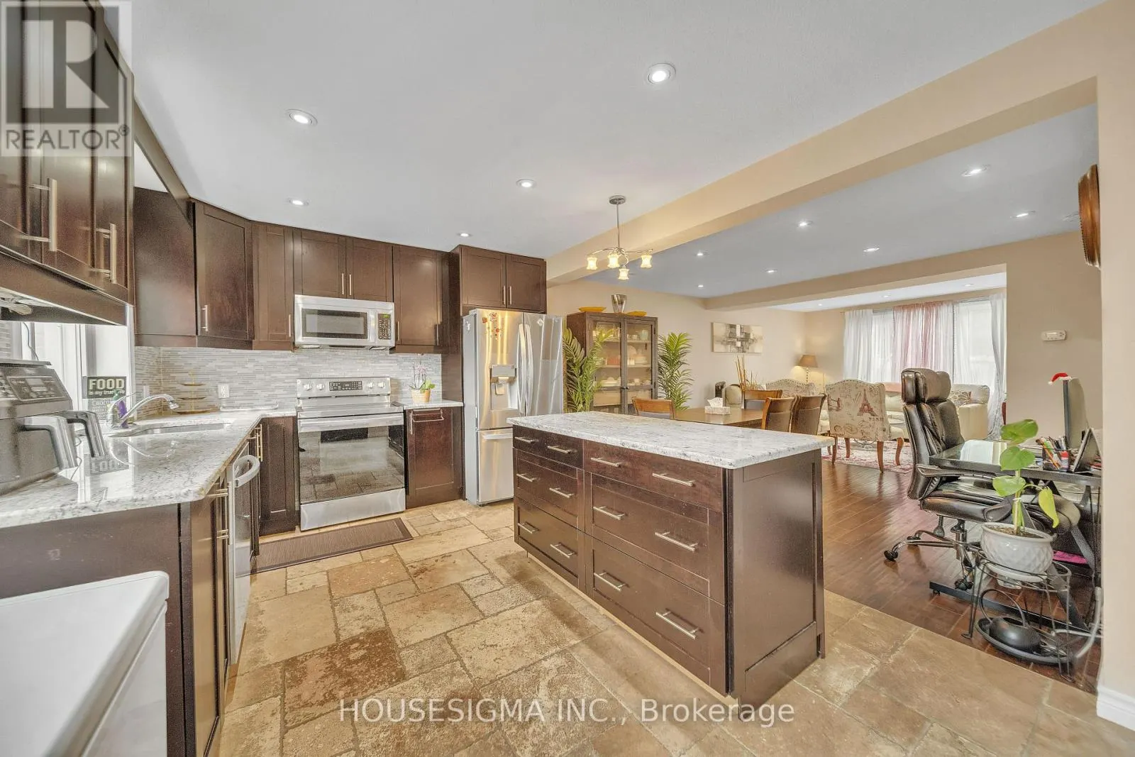 16 - 50 WESTMOUNT ROAD W