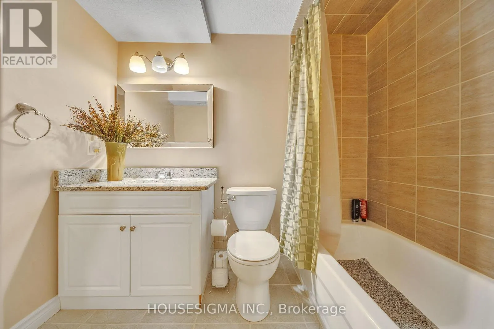 16 - 50 WESTMOUNT ROAD W