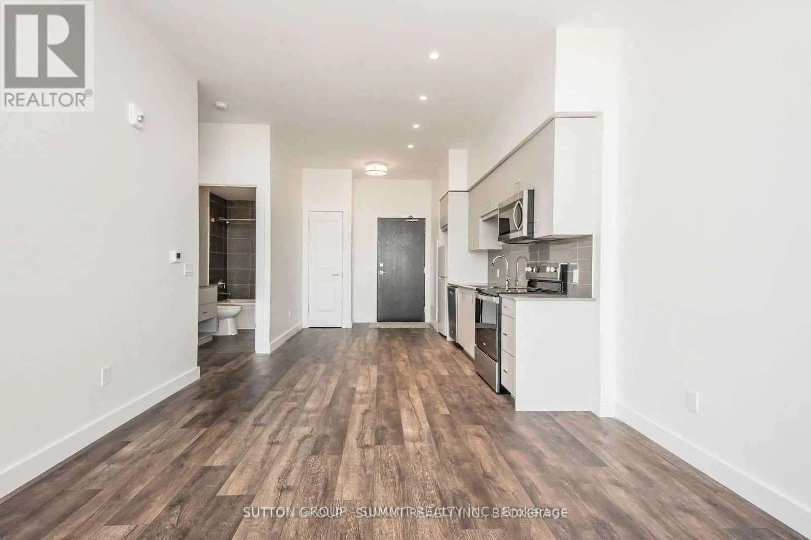 15 GLEBE STREET