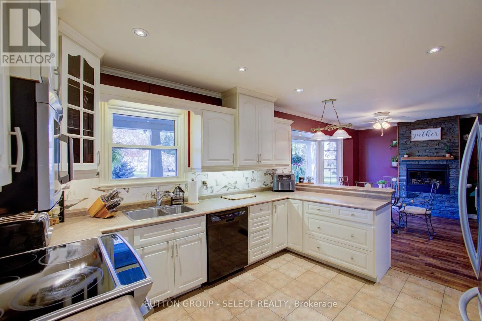 1013 PERTH RD 139 ROAD