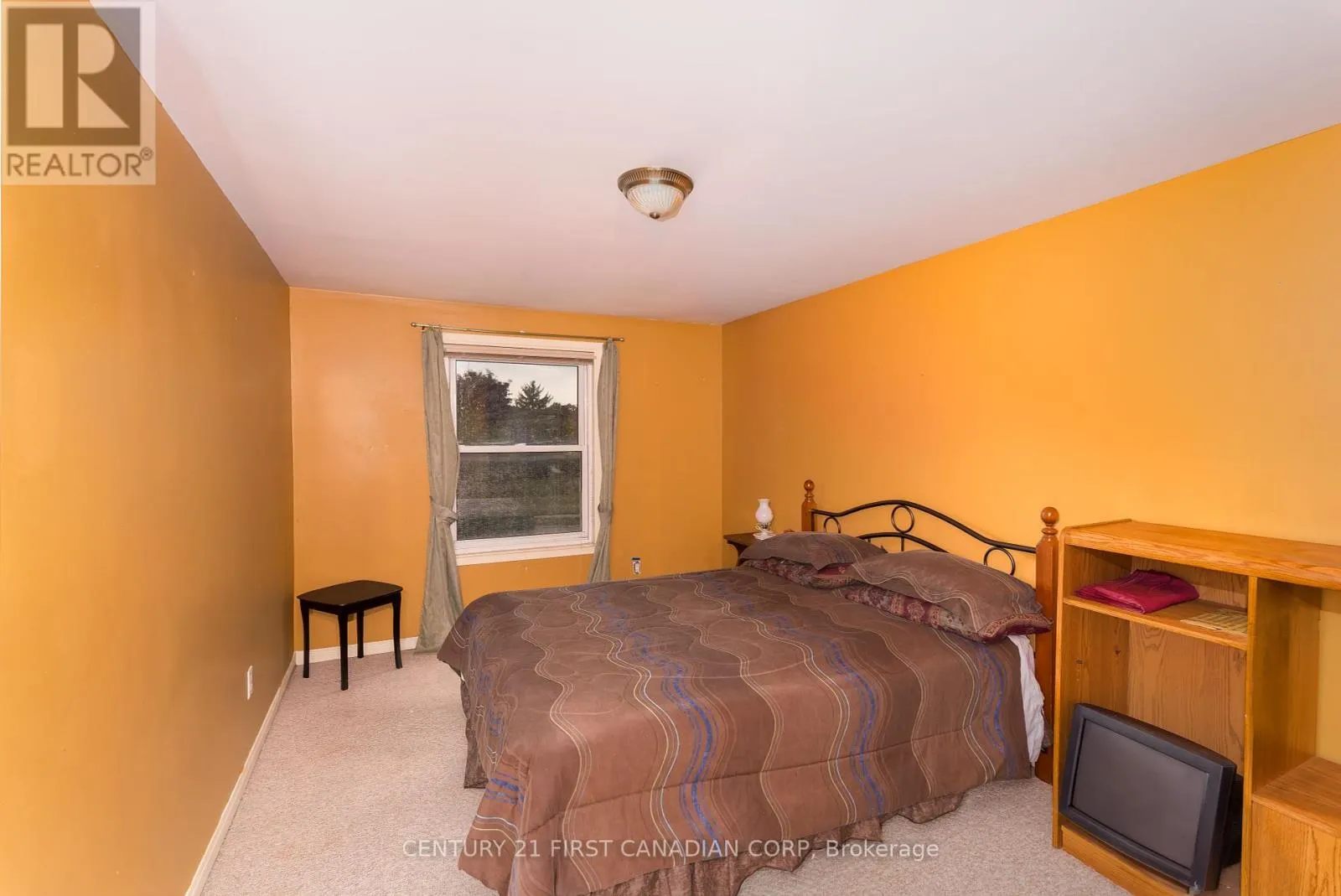 195 DEVERON CRESCENT