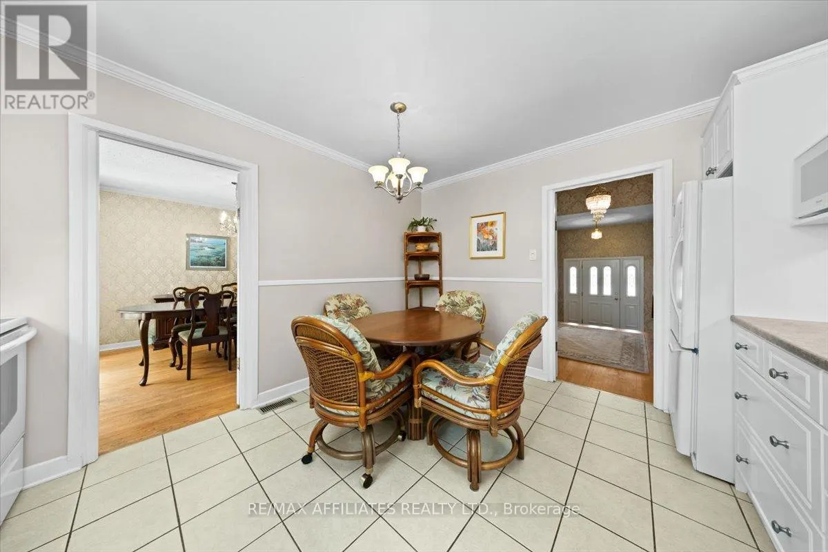 49 SILVER ASPEN CRESCENT