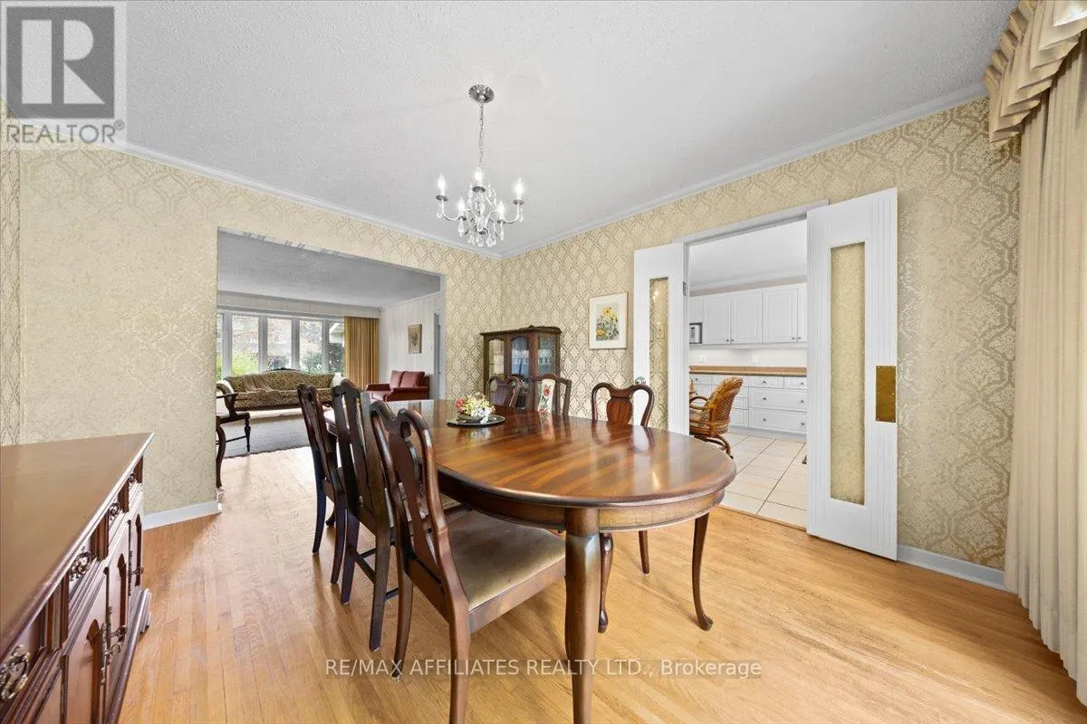 49 SILVER ASPEN CRESCENT