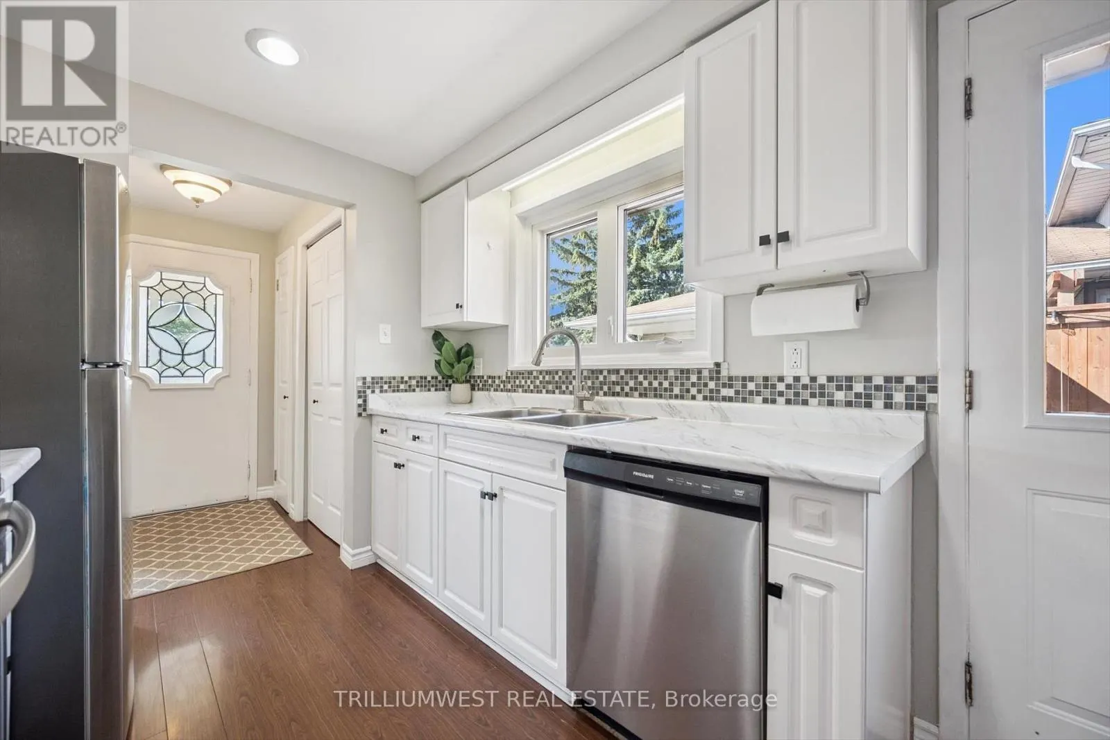 94 MARKWOOD DRIVE